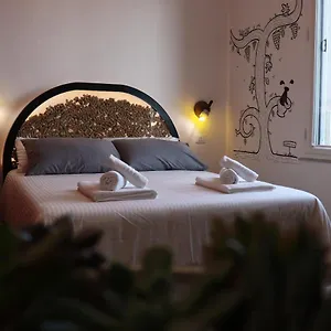 Bed & Breakfast Liotru Maisonne, With En-suite Bathroom And Shared Bathroom